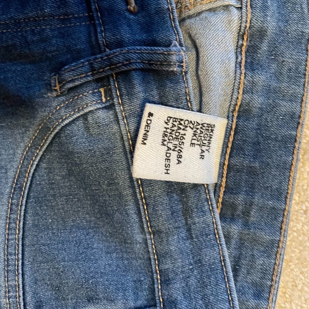 Jeans - Picture 3 of 4